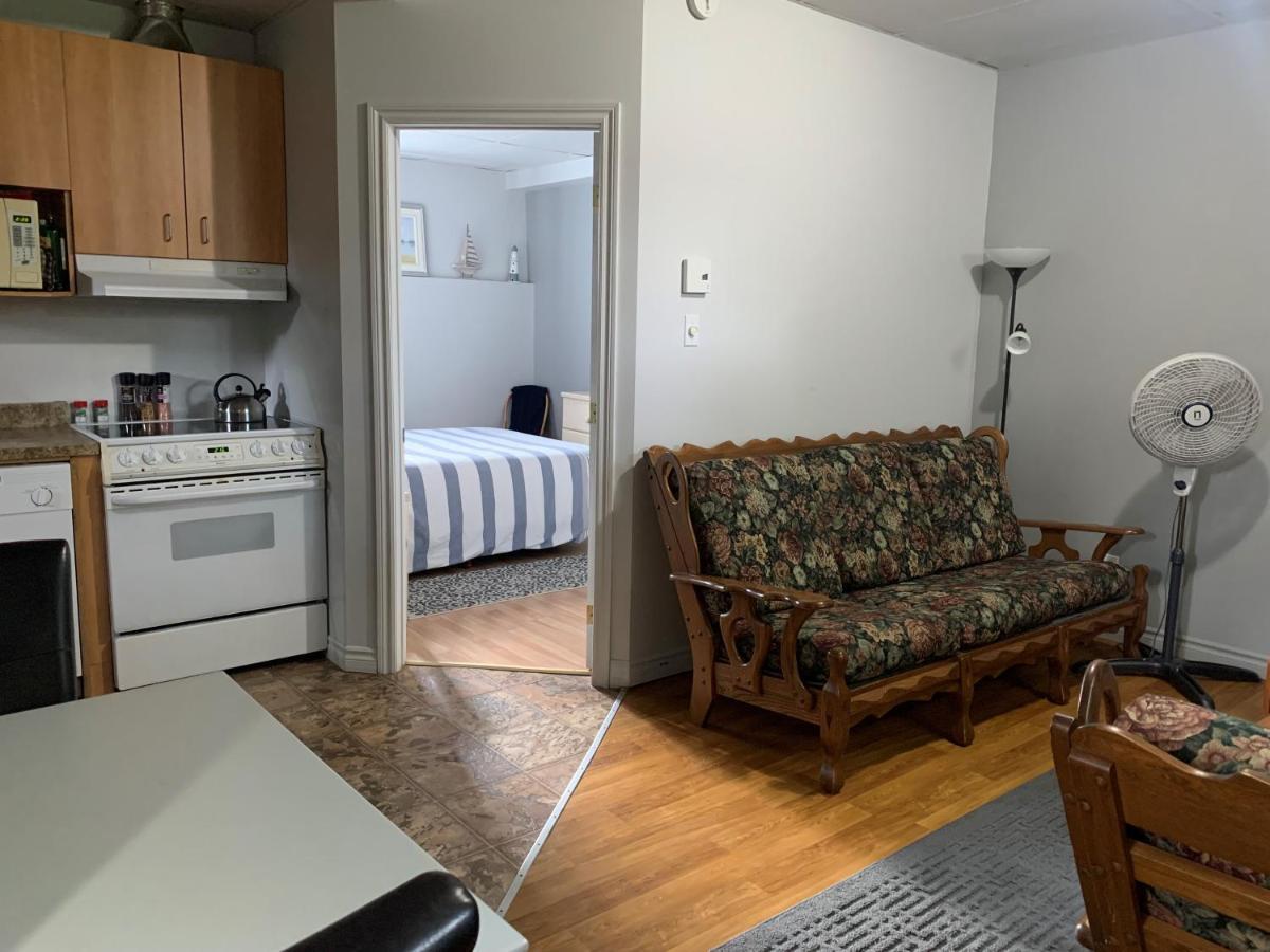 Logement 3 ,5 Entierement Prive Lac-Mégantic Exteriör bild